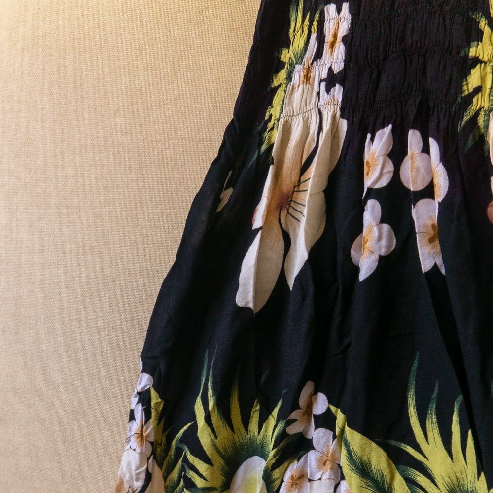 Floral Print Ruffled Flowy Dress - Picture 4 of 5